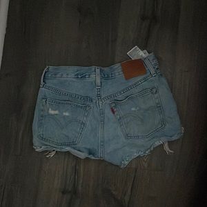 Levis 501 distressed denim jean shorts size 25